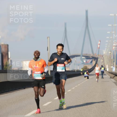 03.10.2025 - Köhlbrandbrückenlauf Jannik Wohlers http://msf.ph/oto/9050251 03.10.2025 09:35:52 Position 3 3714, 3760 meine-sportfotos.de