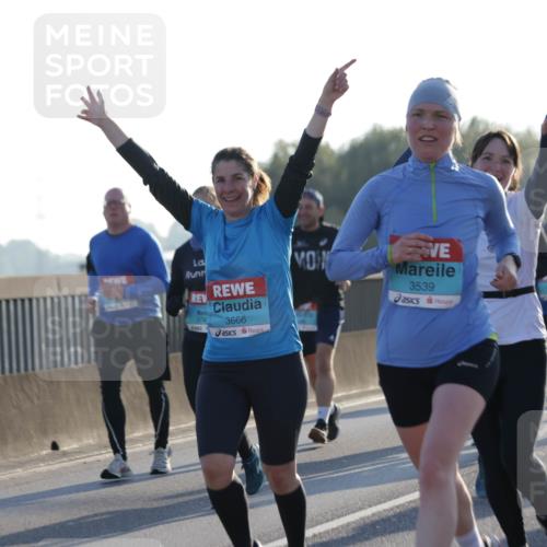 03.10.2025 - Köhlbrandbrückenlauf Jannik Wohlers http://msf.ph/oto/9050265 03.10.2025 09:18:43 Position 3 3666, 3539, 3596 meine-sportfotos.de