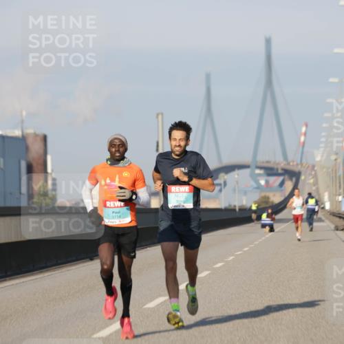 03.10.2025 - Köhlbrandbrückenlauf Jannik Wohlers http://msf.ph/oto/9050281 03.10.2025 09:35:52 Position 3 3714, 3760 meine-sportfotos.de
