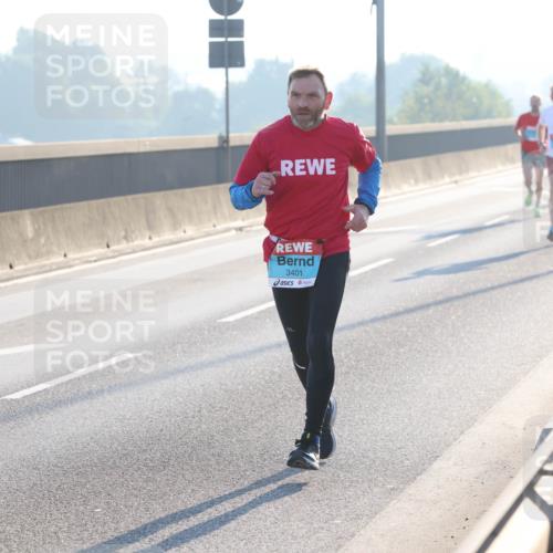 03.10.2025 - Köhlbrandbrückenlauf Lena Gebhardt http://msf.ph/oto/9050324 03.10.2025 09:13:53 Position 1 3401 meine-sportfotos.de