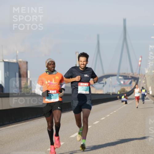 03.10.2025 - Köhlbrandbrückenlauf Jannik Wohlers http://msf.ph/oto/9050325 03.10.2025 09:35:52 Position 3 3760, 3, 14 meine-sportfotos.de