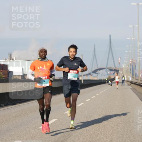 03.10.2025 - Köhlbrandbrückenlauf Jannik Wohlers http://msf.ph/oto/9050331 03.10.2025 09:35:54 Position 3 3714, 3760 meine-sportfotos.de