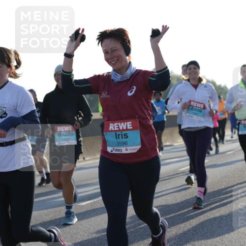 03.10.2025 - Köhlbrandbrückenlauf Jannik Wohlers http://msf.ph/oto/9050332 03.10.2025 09:18:44 Position 3 1338, 3596, 1387 meine-sportfotos.de