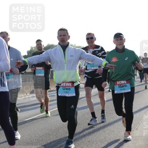 03.10.2025 - Köhlbrandbrückenlauf Jannik Wohlers http://msf.ph/oto/9050409 03.10.2025 09:18:46 Position 3 1387, 05, 3540, 1367, 3238 meine-sportfotos.de