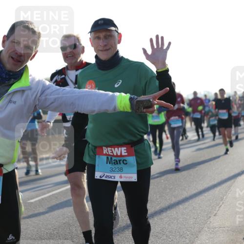 03.10.2025 - Köhlbrandbrückenlauf Jannik Wohlers http://msf.ph/oto/9050466 03.10.2025 09:18:47 Position 3 1367, 6, 3238 meine-sportfotos.de