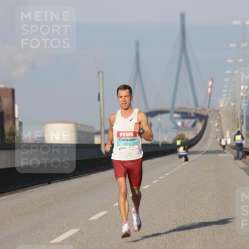 03.10.2025 - Köhlbrandbrückenlauf Jannik Wohlers http://msf.ph/oto/9050467 03.10.2025 09:36:04 Position 3 1013 meine-sportfotos.de