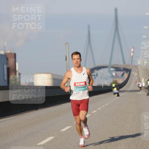 03.10.2025 - Köhlbrandbrückenlauf Jannik Wohlers http://msf.ph/oto/9050493 03.10.2025 09:36:04 Position 3 1013 meine-sportfotos.de