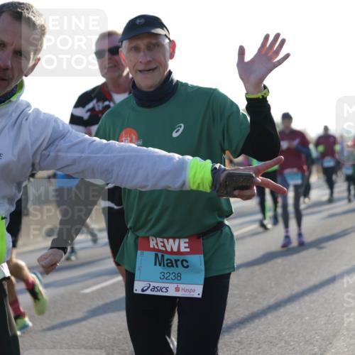 03.10.2025 - Köhlbrandbrückenlauf Jannik Wohlers http://msf.ph/oto/9050496 03.10.2025 09:18:47 Position 3 1367, 3238 meine-sportfotos.de