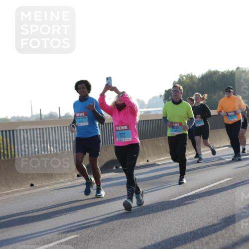 03.10.2025 - Köhlbrandbrückenlauf Jannik Wohlers http://msf.ph/oto/9050533 03.10.2025 09:18:48 Position 3 3123, 3735, 1633 meine-sportfotos.de