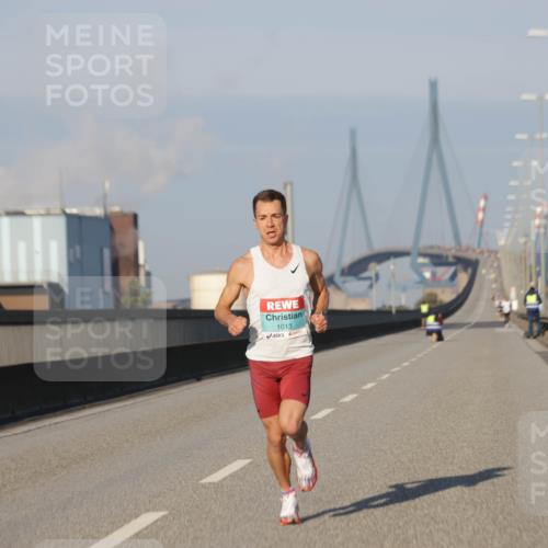 03.10.2025 - Köhlbrandbrückenlauf Jannik Wohlers http://msf.ph/oto/9050554 03.10.2025 09:36:05 Position 3 1013 meine-sportfotos.de