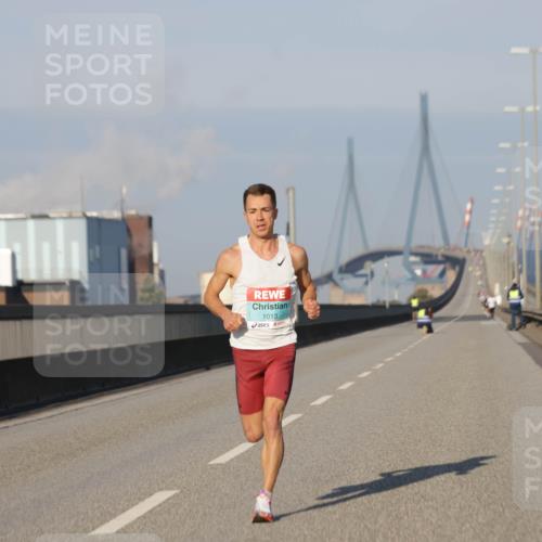 03.10.2025 - Köhlbrandbrückenlauf Jannik Wohlers http://msf.ph/oto/9050584 03.10.2025 09:36:05 Position 3 1013 meine-sportfotos.de