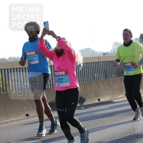 03.10.2025 - Köhlbrandbrückenlauf Jannik Wohlers http://msf.ph/oto/9050585 03.10.2025 09:18:49 Position 3 3123, 3735, 1663 meine-sportfotos.de