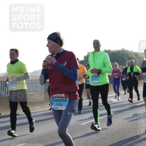 03.10.2025 - Köhlbrandbrückenlauf Jannik Wohlers http://msf.ph/oto/9050630 03.10.2025 09:18:50 Position 3 1633, 1843, 1649 meine-sportfotos.de