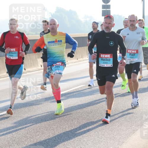 03.10.2025 - Köhlbrandbrückenlauf Lena Gebhardt http://msf.ph/oto/9050709 03.10.2025 09:14:24 Position 1 3490, 2, 112, 26, 2, 3610, 3269, 3267 meine-sportfotos.de