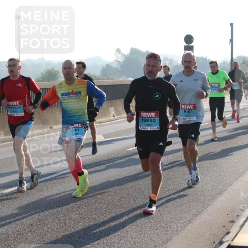 03.10.2025 - Köhlbrandbrückenlauf Lena Gebhardt http://msf.ph/oto/9050722 03.10.2025 09:14:25 Position 1 3490, 112, 2, 3610, 3269, 3267 meine-sportfotos.de