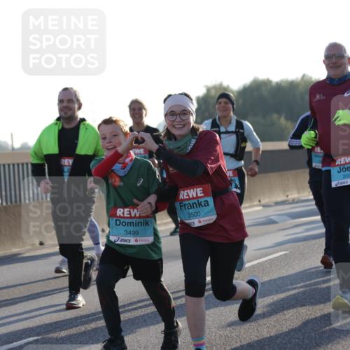 03.10.2025 - Köhlbrandbrückenlauf Jannik Wohlers http://msf.ph/oto/9050788 03.10.2025 09:18:53 Position 3 3499, 3500, 3595 meine-sportfotos.de
