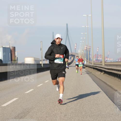 03.10.2025 - Köhlbrandbrückenlauf Jannik Wohlers http://msf.ph/oto/9050806 03.10.2025 09:36:55 Position 3 1062, 247 meine-sportfotos.de
