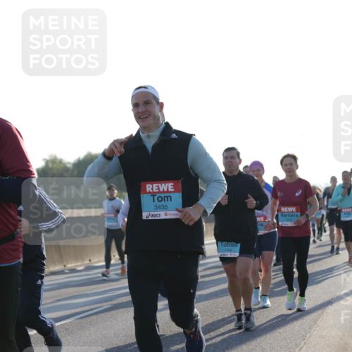 03.10.2025 - Köhlbrandbrückenlauf Jannik Wohlers http://msf.ph/oto/9050845 03.10.2025 09:18:54 Position 3 3595, 3435, 1492, 1705 meine-sportfotos.de