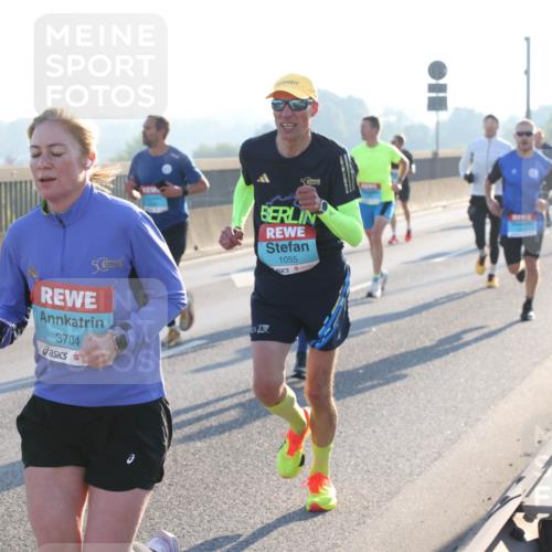 03.10.2025 - Köhlbrandbrückenlauf Lena Gebhardt http://msf.ph/oto/9050971 03.10.2025 09:14:30 Position 1 50, 3704, 1055 meine-sportfotos.de