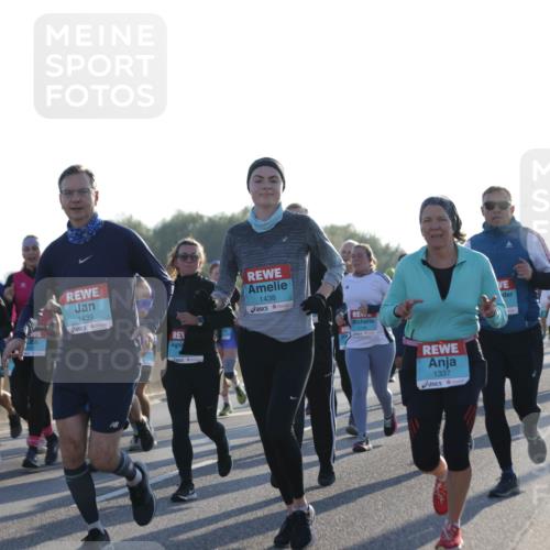 03.10.2025 - Köhlbrandbrückenlauf Jannik Wohlers http://msf.ph/oto/9051017 03.10.2025 09:18:58 Position 3 1439, 1438, 1337 meine-sportfotos.de