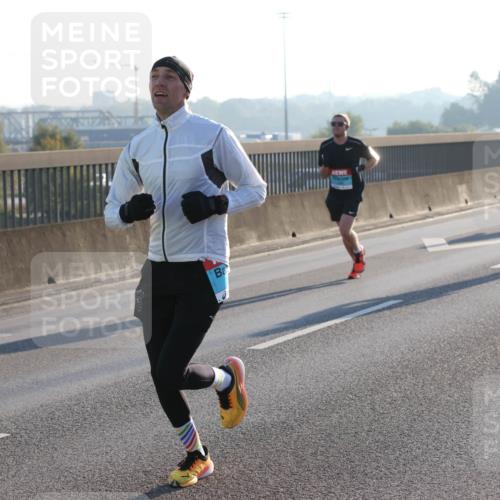 03.10.2025 - Köhlbrandbrückenlauf Lena Gebhardt http://msf.ph/oto/9051091 03.10.2025 09:14:33 Position 1  meine-sportfotos.de