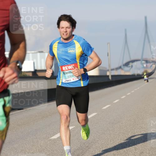 03.10.2025 - Köhlbrandbrückenlauf Jannik Wohlers http://msf.ph/oto/9051136 03.10.2025 09:37:06 Position 3 2968, 3304 meine-sportfotos.de