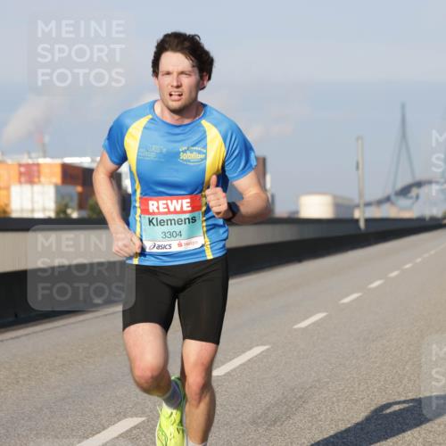 03.10.2025 - Köhlbrandbrückenlauf Jannik Wohlers http://msf.ph/oto/9051203 03.10.2025 09:37:06 Position 3 3304 meine-sportfotos.de