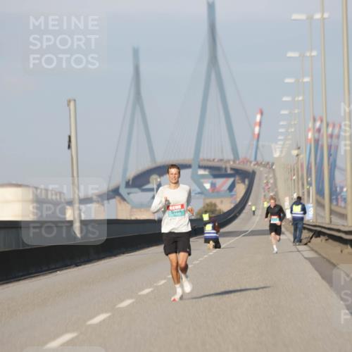 03.10.2025 - Köhlbrandbrückenlauf Jannik Wohlers http://msf.ph/oto/9051258 03.10.2025 09:37:15 Position 3  meine-sportfotos.de