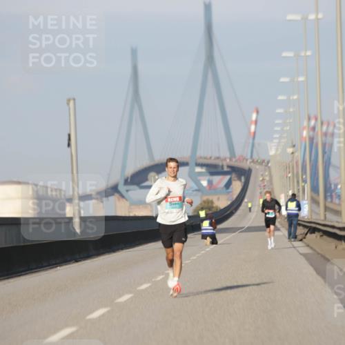 03.10.2025 - Köhlbrandbrückenlauf Jannik Wohlers http://msf.ph/oto/9051277 03.10.2025 09:37:15 Position 3  meine-sportfotos.de