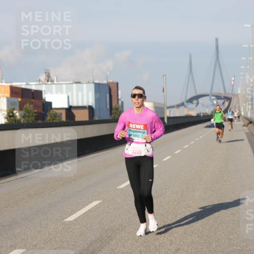 03.10.2025 - Köhlbrandbrückenlauf Jannik Wohlers http://msf.ph/oto/9051309 03.10.2025 09:37:57 Position 3 3203 meine-sportfotos.de