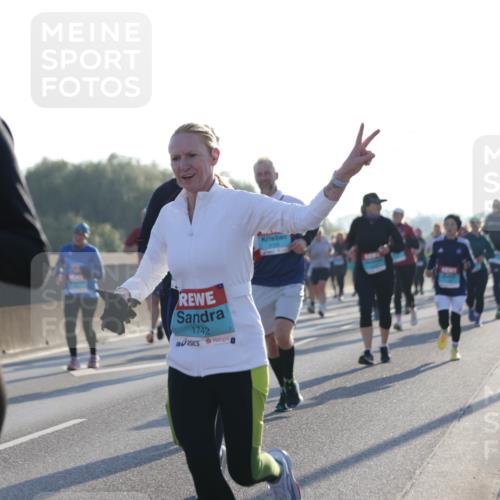 03.10.2025 - Köhlbrandbrückenlauf Jannik Wohlers http://msf.ph/oto/9051335 03.10.2025 09:19:03 Position 3 1742 meine-sportfotos.de