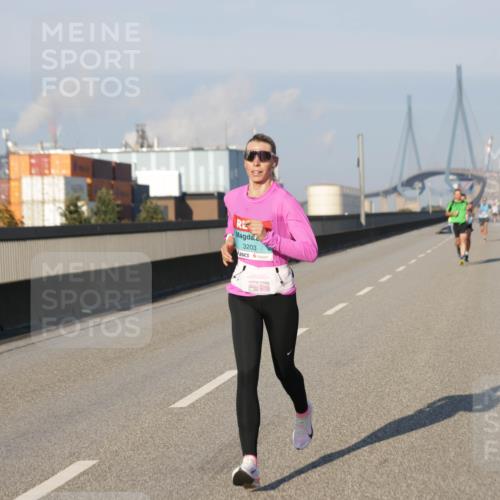 03.10.2025 - Köhlbrandbrückenlauf Jannik Wohlers http://msf.ph/oto/9051369 03.10.2025 09:37:58 Position 3 3203 meine-sportfotos.de