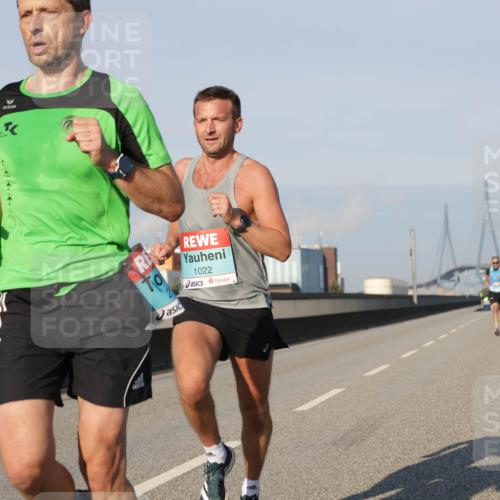 03.10.2025 - Köhlbrandbrückenlauf Jannik Wohlers http://msf.ph/oto/9051402 03.10.2025 09:38:07 Position 3 1022 meine-sportfotos.de