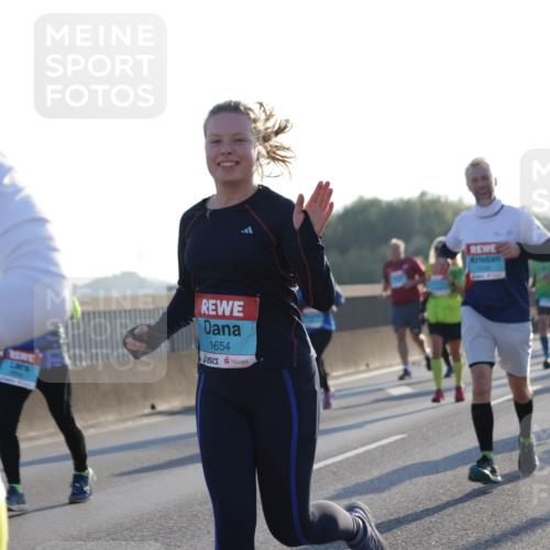 03.10.2025 - Köhlbrandbrückenlauf Jannik Wohlers http://msf.ph/oto/9051433 03.10.2025 09:19:05 Position 3 1654 meine-sportfotos.de