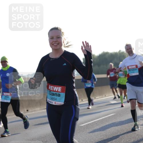 03.10.2025 - Köhlbrandbrückenlauf Jannik Wohlers http://msf.ph/oto/9051445 03.10.2025 09:19:05 Position 3 1654 meine-sportfotos.de