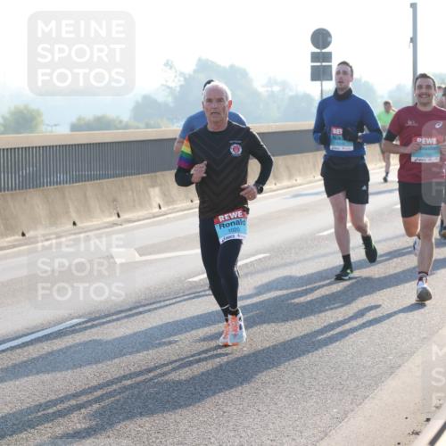03.10.2025 - Köhlbrandbrückenlauf Lena Gebhardt http://msf.ph/oto/9051524 03.10.2025 09:14:48 Position 1 1020, 2792 meine-sportfotos.de