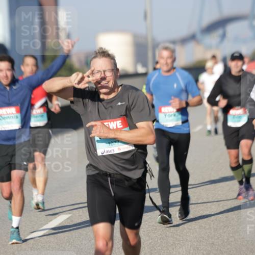 03.10.2025 - Köhlbrandbrückenlauf Jannik Wohlers http://msf.ph/oto/9051526 03.10.2025 09:46:14 Position 3 1077, 2697 meine-sportfotos.de