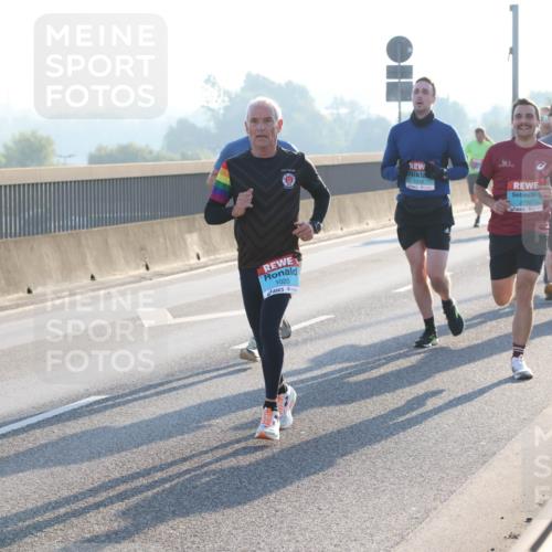 03.10.2025 - Köhlbrandbrückenlauf Lena Gebhardt http://msf.ph/oto/9051533 03.10.2025 09:14:48 Position 1 1020, 1016, 2792 meine-sportfotos.de