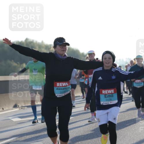 03.10.2025 - Köhlbrandbrückenlauf Jannik Wohlers http://msf.ph/oto/9051541 03.10.2025 09:19:07 Position 3 3175, 3178 meine-sportfotos.de