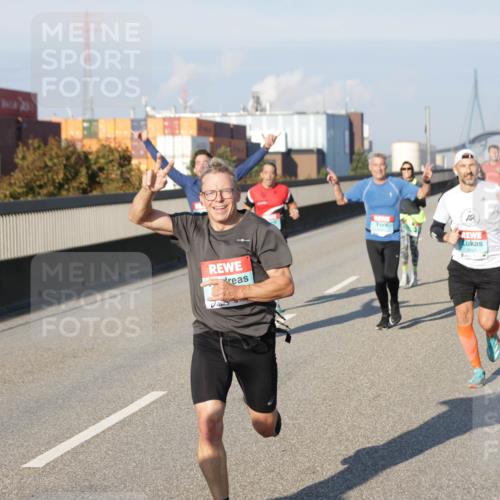 03.10.2025 - Köhlbrandbrückenlauf Jannik Wohlers http://msf.ph/oto/9051566 03.10.2025 09:46:15 Position 3 2697 meine-sportfotos.de