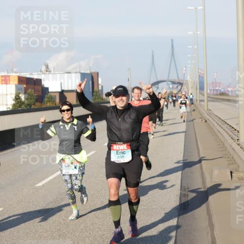 03.10.2025 - Köhlbrandbrückenlauf Jannik Wohlers http://msf.ph/oto/9051705 03.10.2025 09:46:18 Position 3 247, 1398, 2709 meine-sportfotos.de