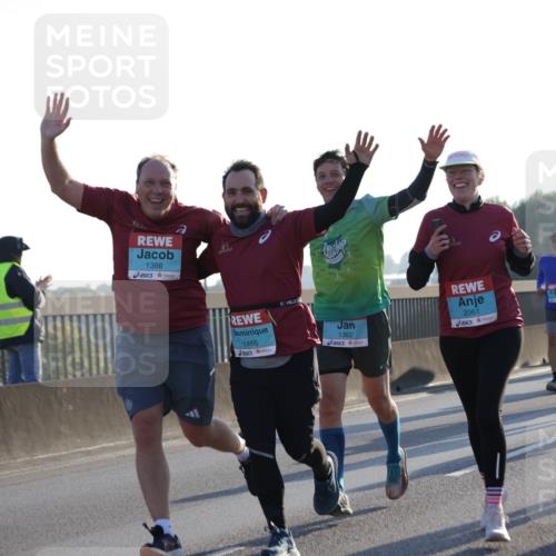 03.10.2025 - Köhlbrandbrückenlauf Jannik Wohlers http://msf.ph/oto/9051737 03.10.2025 09:19:10 Position 3 1388, 1465, 1362, 2061, 1418 meine-sportfotos.de