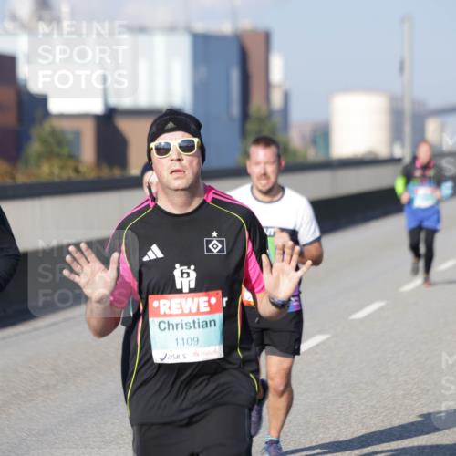 03.10.2025 - Köhlbrandbrückenlauf Jannik Wohlers http://msf.ph/oto/9051792 03.10.2025 09:46:27 Position 3 3343, 1109 meine-sportfotos.de