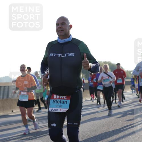 03.10.2025 - Köhlbrandbrückenlauf Jannik Wohlers http://msf.ph/oto/9051850 03.10.2025 09:19:12 Position 3 2126 meine-sportfotos.de