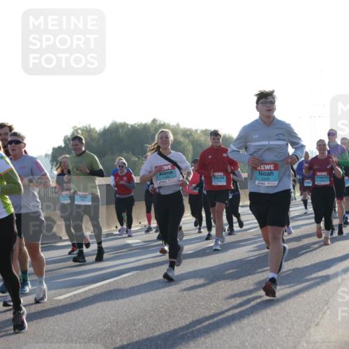 03.10.2025 - Köhlbrandbrückenlauf Jannik Wohlers http://msf.ph/oto/9051869 03.10.2025 09:19:13 Position 3 3339, 2040 meine-sportfotos.de
