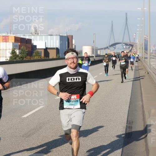 03.10.2025 - Köhlbrandbrückenlauf Jannik Wohlers http://msf.ph/oto/9051873 03.10.2025 09:46:30 Position 3 1248, 2880, 744 meine-sportfotos.de