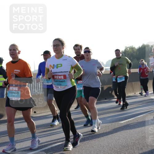 03.10.2025 - Köhlbrandbrückenlauf Jannik Wohlers http://msf.ph/oto/9051874 03.10.2025 09:19:13 Position 3 2147, 3176, 3339, 317 meine-sportfotos.de