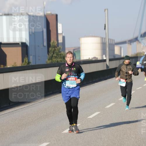 03.10.2025 - Köhlbrandbrückenlauf Jannik Wohlers http://msf.ph/oto/9051888 03.10.2025 09:46:31 Position 3 3794 meine-sportfotos.de