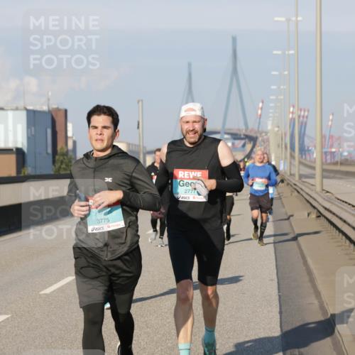 03.10.2025 - Köhlbrandbrückenlauf Jannik Wohlers http://msf.ph/oto/9051947 03.10.2025 09:46:36 Position 3 2777, 3775 meine-sportfotos.de