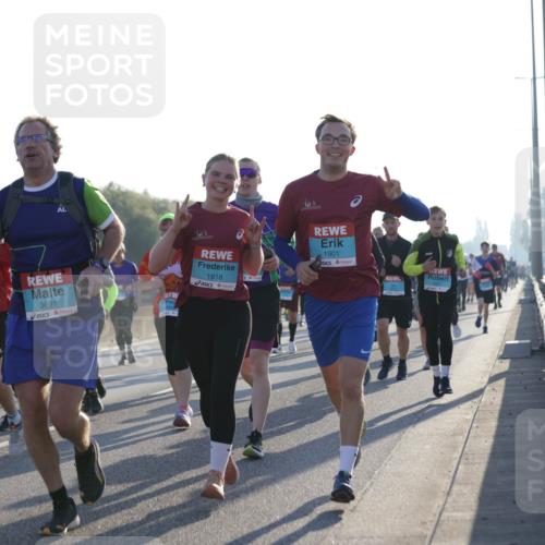 03.10.2025 - Köhlbrandbrückenlauf Jannik Wohlers http://msf.ph/oto/9051985 03.10.2025 09:19:15 Position 3 1456, 3691, 1818, 1901 meine-sportfotos.de